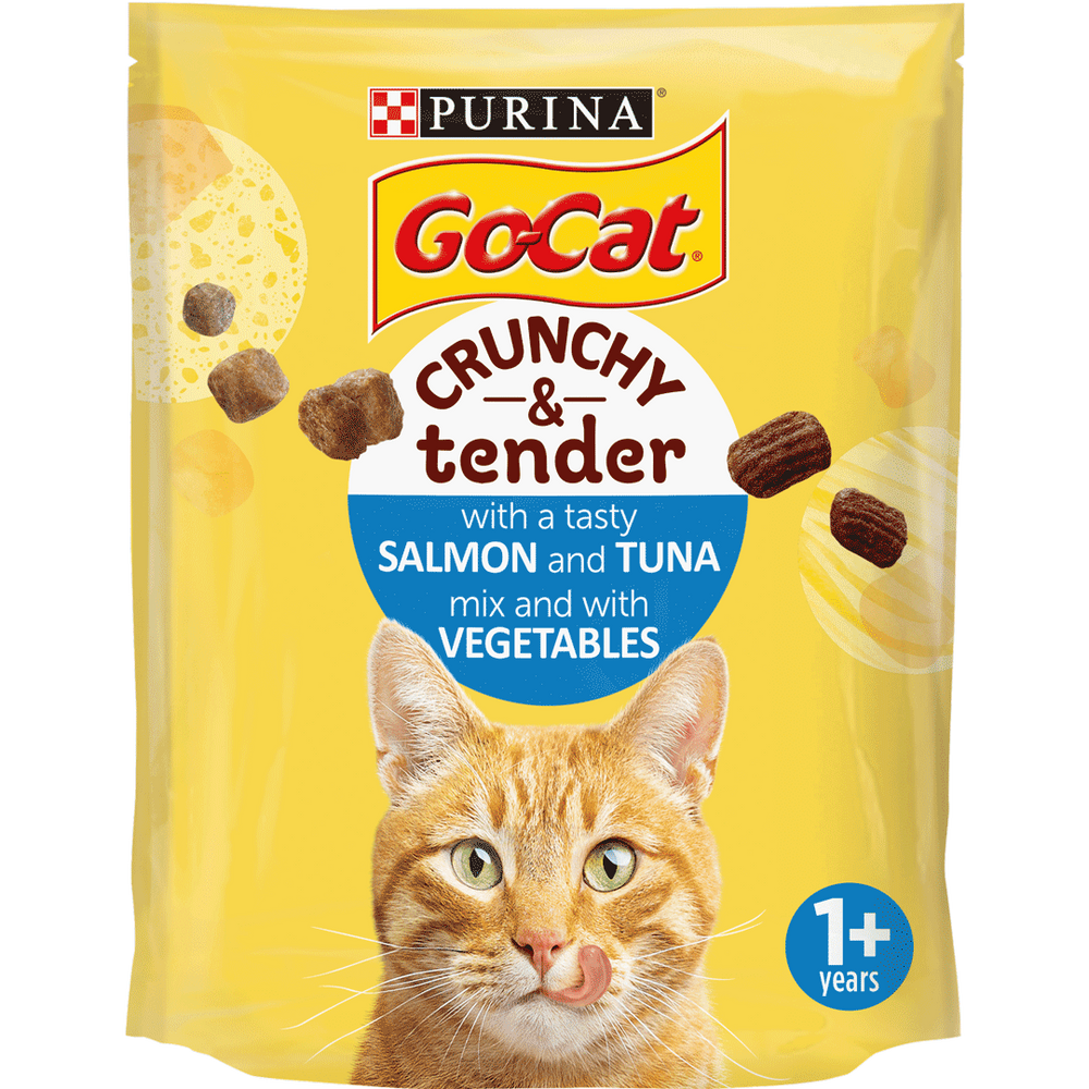 Go Cat Adult Crunchy and Tender Salmon and Tuna Dry Cat Food 900g